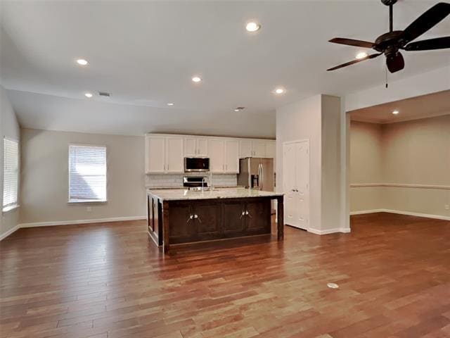 Foto del edificio - 2214 Frio Dr