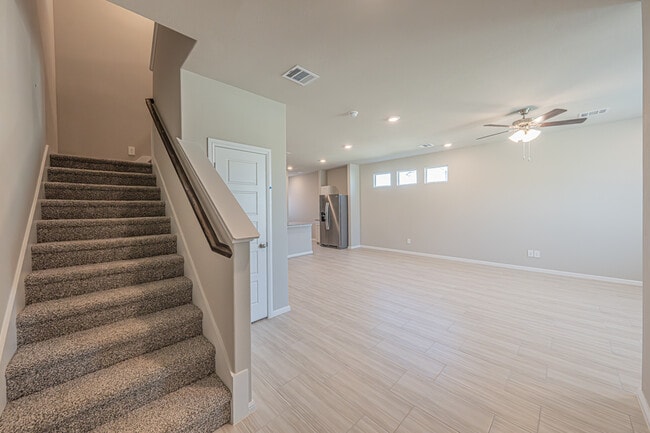 Foto del edificio - 3000 Pecan Farm Ln