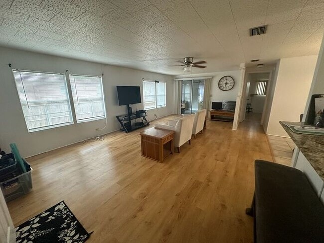 Photo - 55 and over 2 bed 2 bath home in Lake Mary! ** Move in Special $500 off your first months rent**