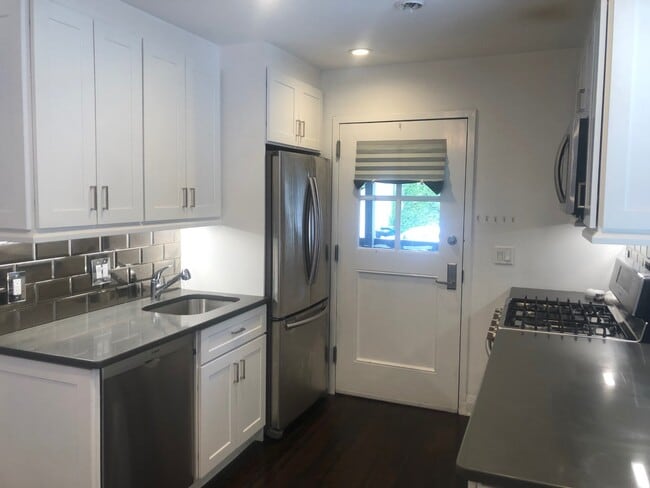 kitchen - 60 Oak Ridge St