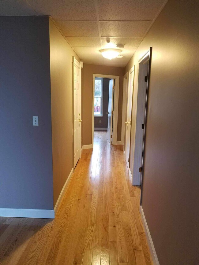 Building Photo - 94 1st St