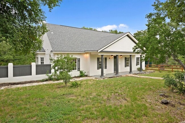 Building Photo - 510 Camino De Rancho