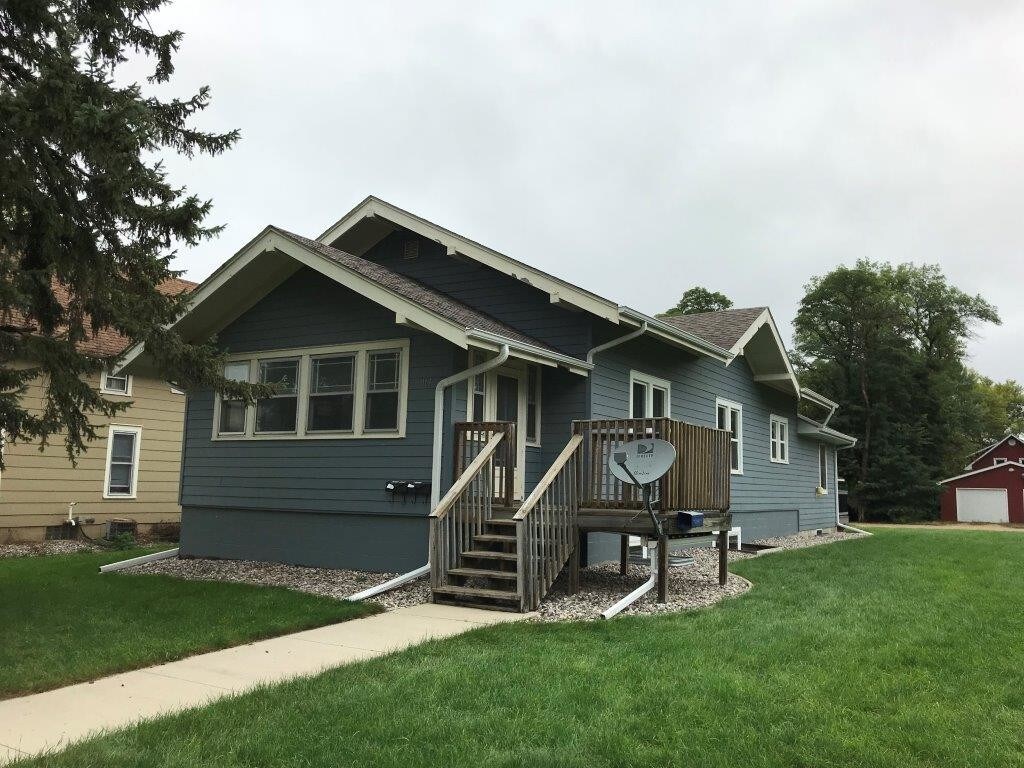 Exterior - 913 1st St
