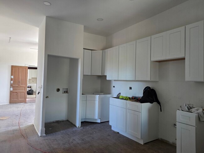Foto del edificio - 3444 S Western Ave