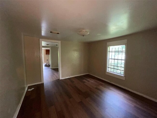Foto del edificio - 4827 Shreveport Blvd