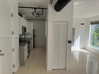 Foto del edificio - 455 NE 25th St