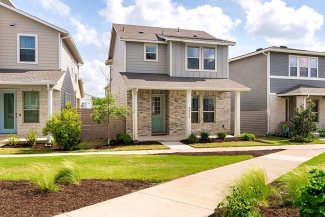 Building Photo - Beautiful 2 bedroom, 2.5 bathroom home in Easton Park!!!
