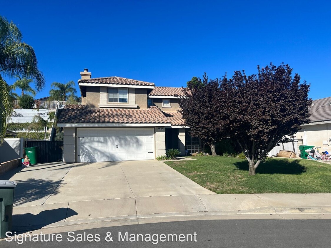 Primary Photo - 4 br, 2.5 bath House - 27519 Fallbrook Ct