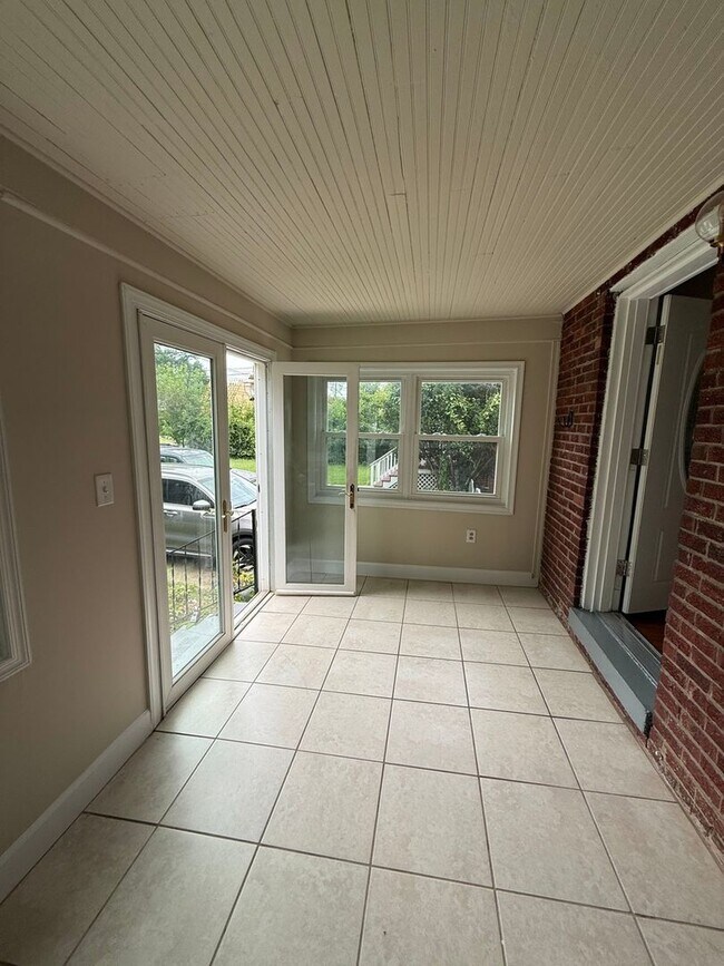 Foto del edificio - 8507 Potomac Ave