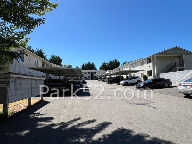 Foto del edificio - 2 Bedroom 2 Bathroom Upper Level Condo in Bonney Lake