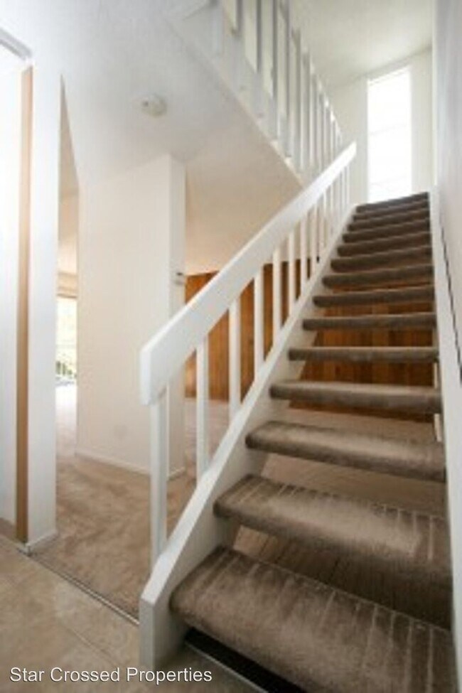 Building Photo - 2 br, 1.5 bath Apartment - 801 D Street