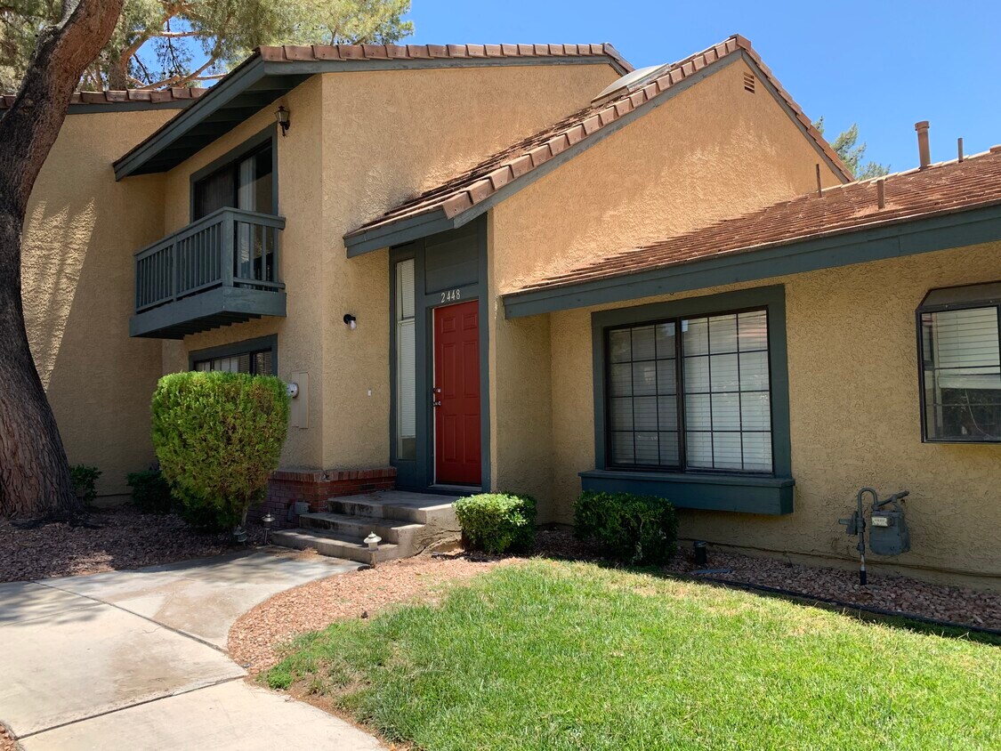 Primary Photo - 2448 Pickwick Dr