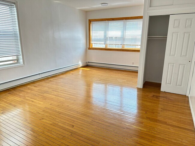 Foto del edificio - 1855 74th St