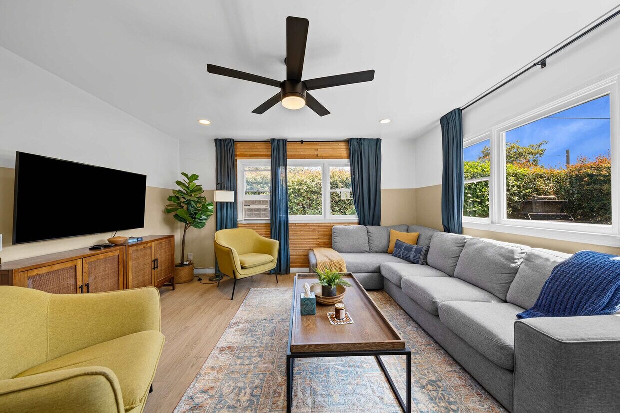 Foto principal - 4503 Bond St