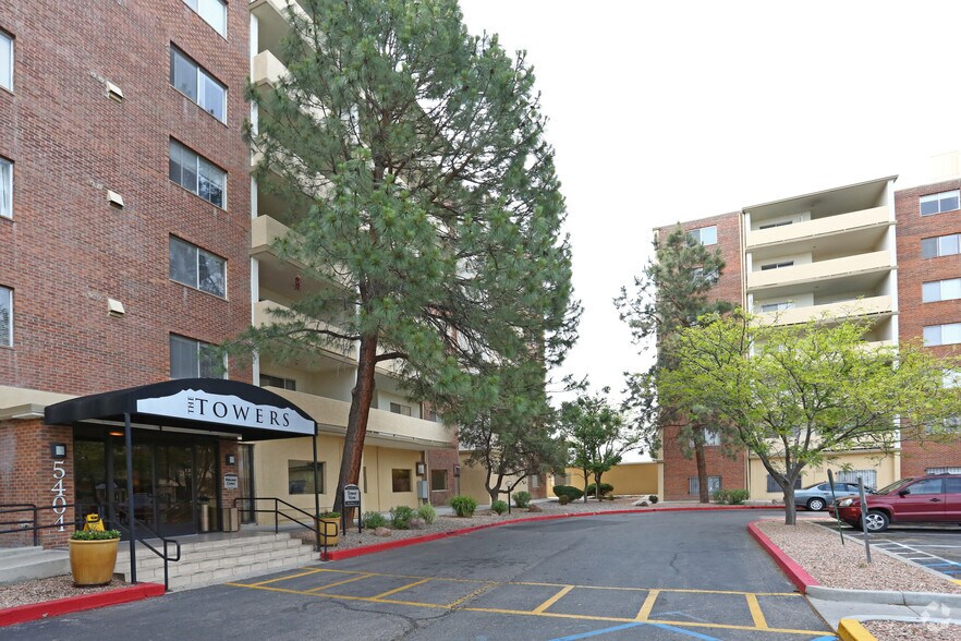 The Towers Apartments Rentals Albuquerque, NM