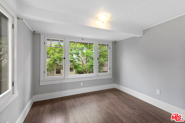 Building Photo - 2609 3rd St
