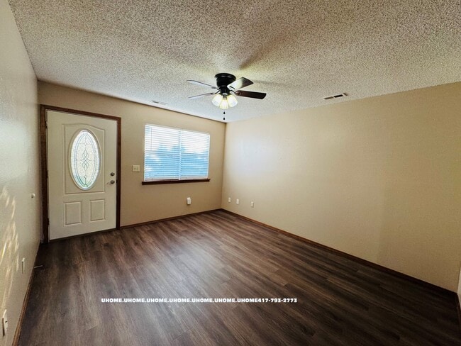 Building Photo - 2231 Texas Ave