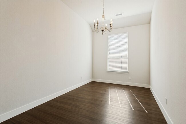 Foto del edificio - 1665 Sheldon Dr