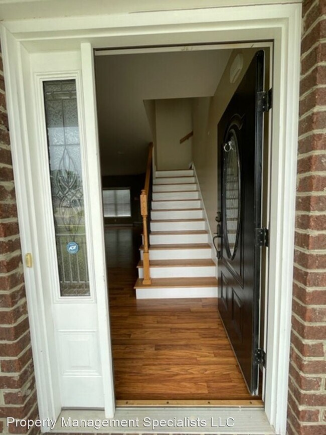 Building Photo - 5 br, 4.5 bath House - 103 Nettie Ct.