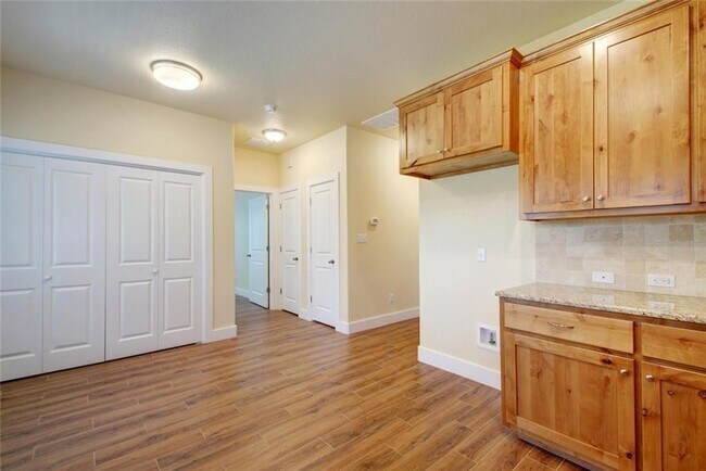 Foto del edificio - 602 Colt St