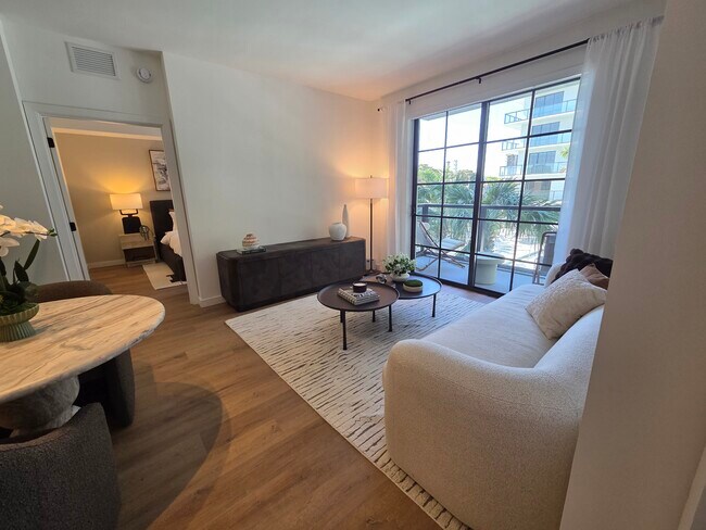 Foto del edificio - 1640 NE 125th St