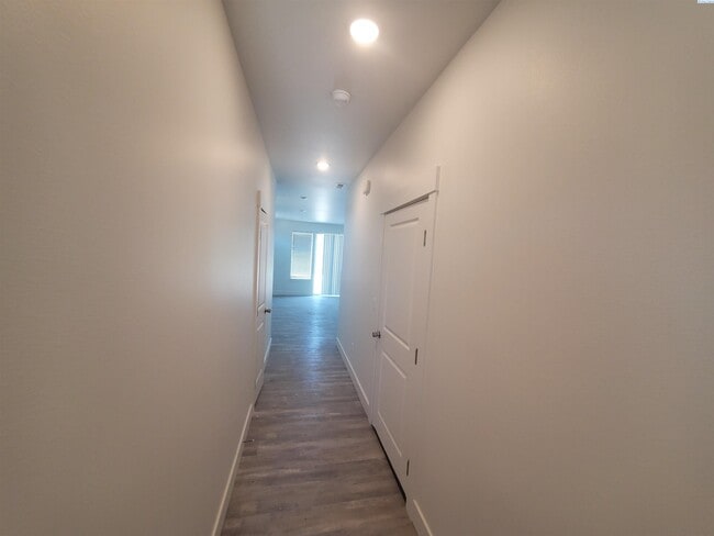 Foto del edificio - Brand New For Rent