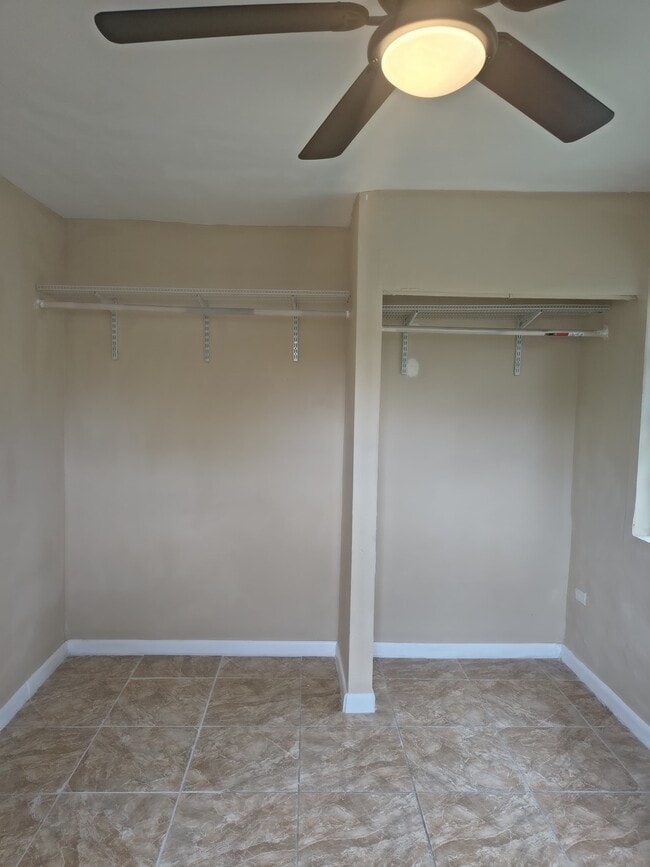 Foto del edificio - 1370 NE 153rd St