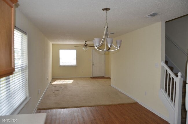 Building Photo - 3 br, 2.5 bath House - 11166 Vixen Loop