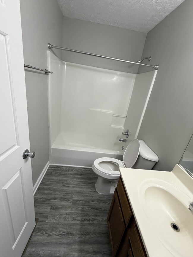 Building Photo - 306 McDougal Ave