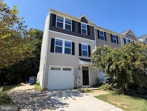Building Photo - 264 Sage Cir