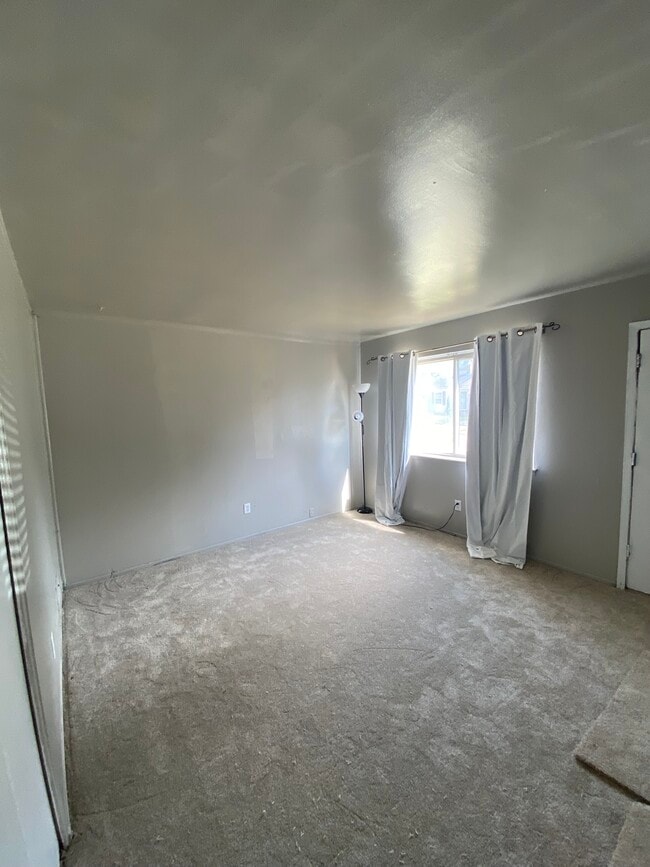 Living room - 11051 Studebaker Ave