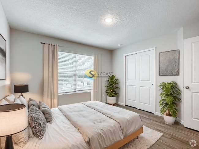 Building Photo - 6145 Delmar Pl