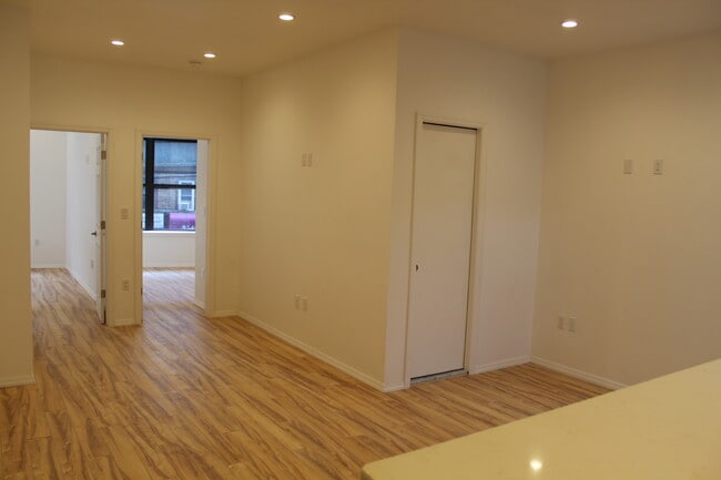 Building Photo - 11613 Liberty Ave