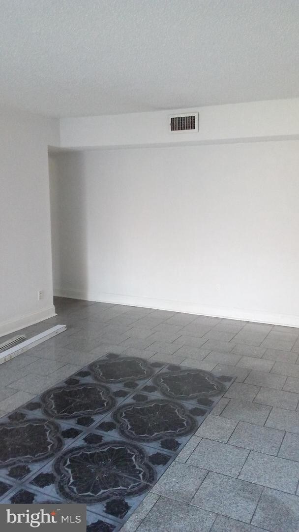 Foto del edificio - 115 Meadow Woods Ln