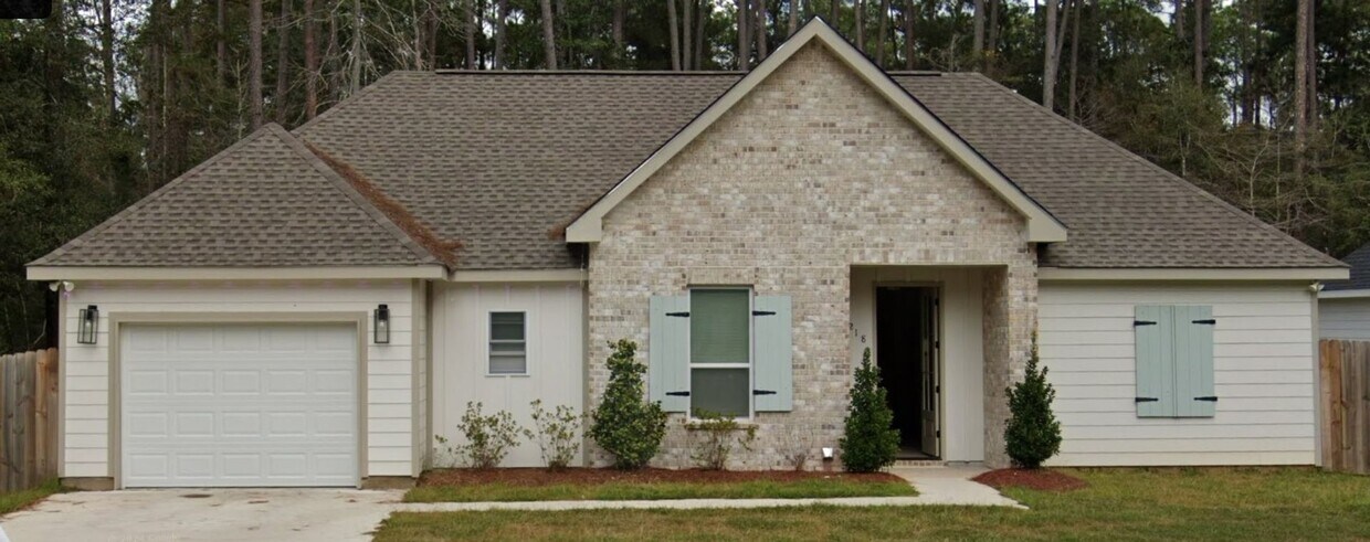Primary Photo - 3 Bed/2 Bath - For Sale: $336,000 or For L...