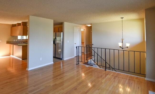 Building Photo - 721 SW 298th Pl