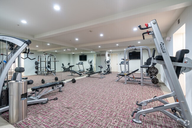 Interior Photo - Hawthorne Regency Luxury Apartments