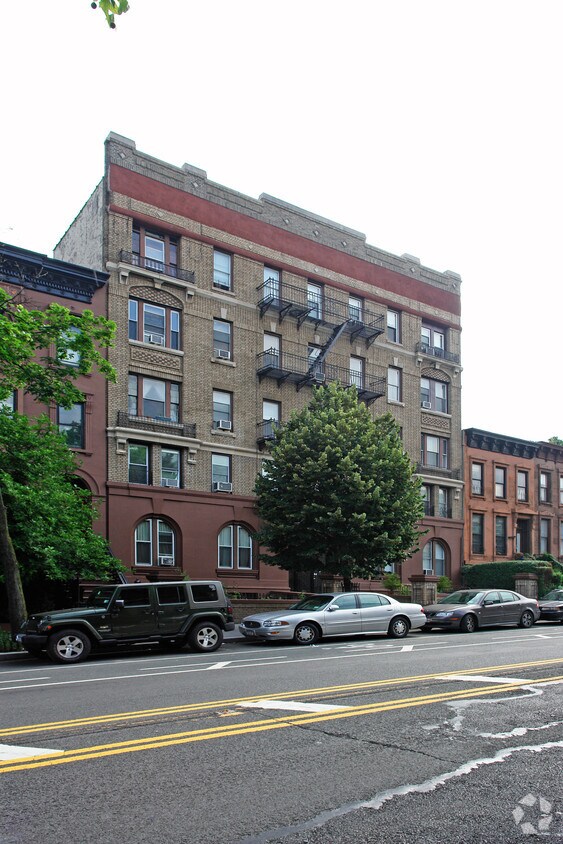 Primary Photo - 415 9th St