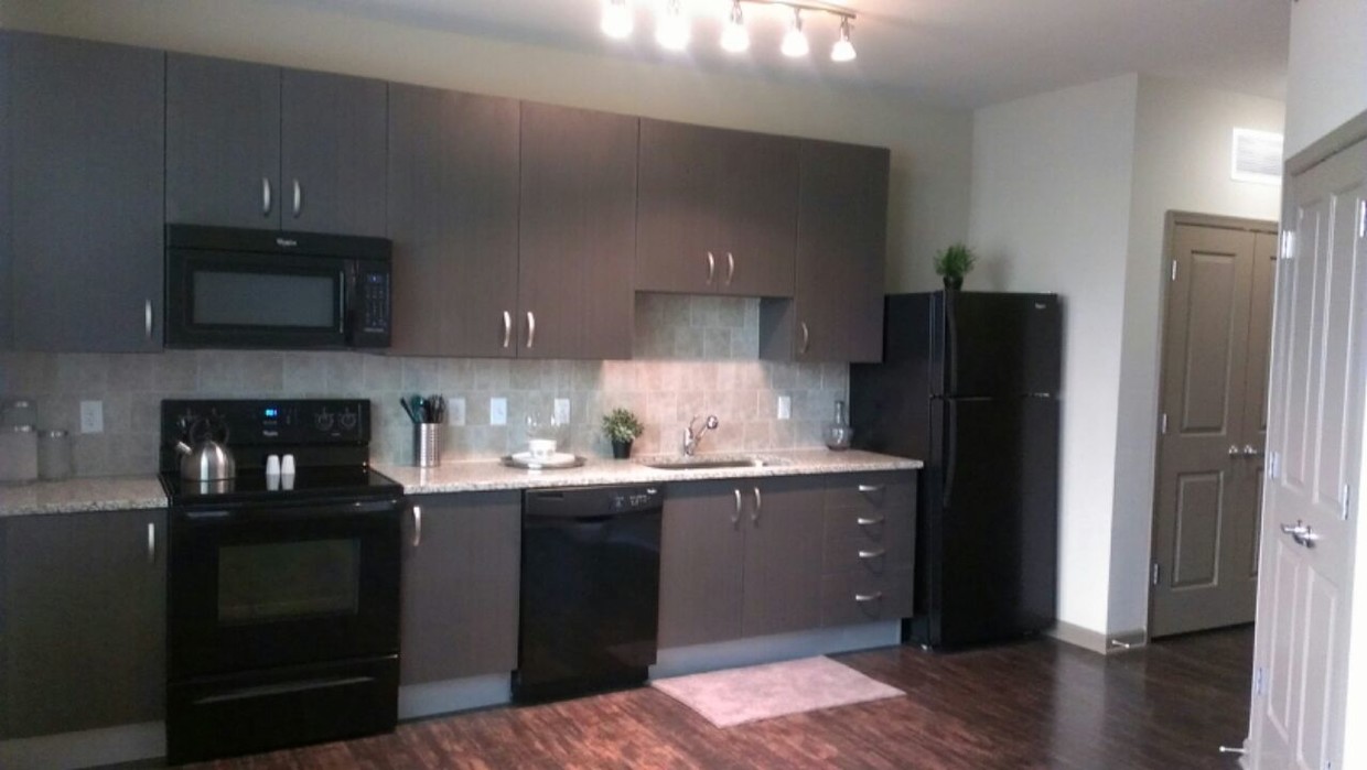 Foto principal - 6850 Richmond Hwy