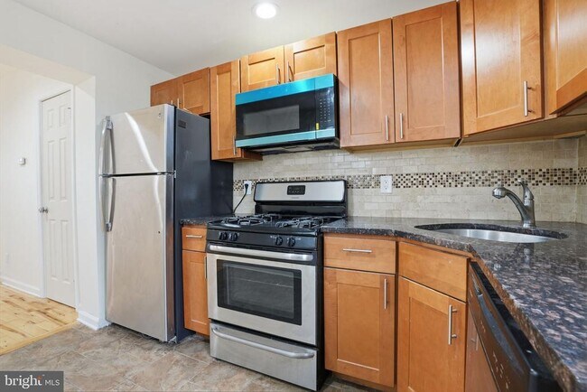 Foto del edificio - 411 Tree St