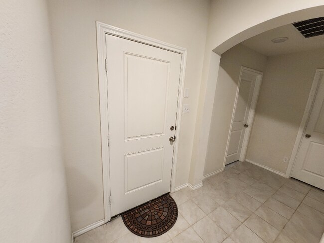 Foto del edificio - 1220 Meadow Creek Dr