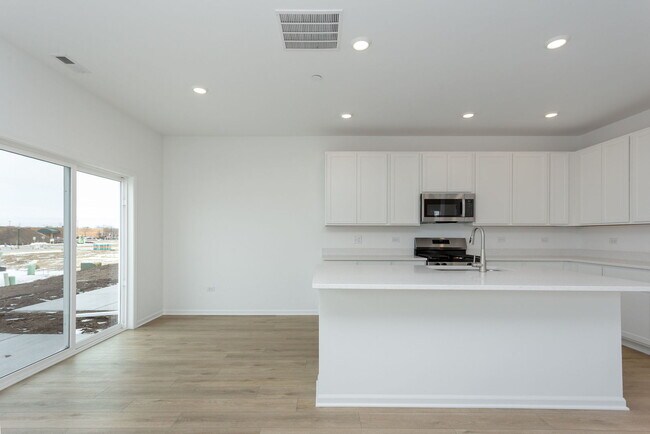 Foto del edificio - 12208 Dodwell St