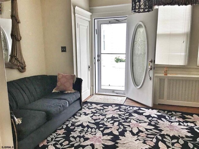 Building Photo - 104 S Wissahickon Ave