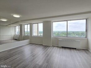 Building Photo - 301 N Beauregard St