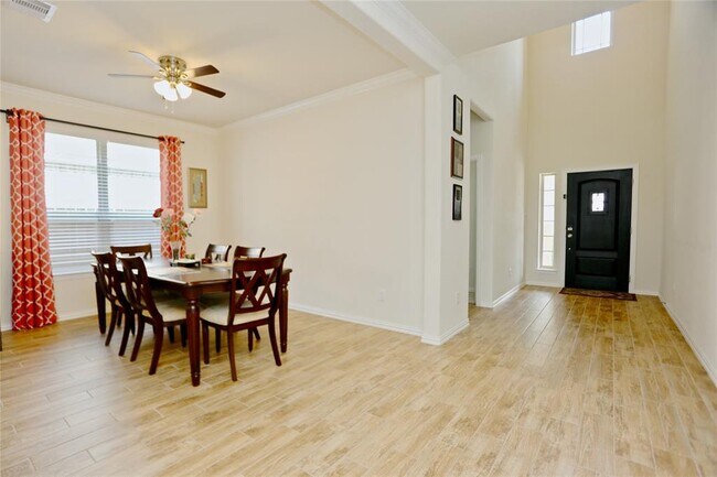 Foto del edificio - 18511 Glen Shee Dr