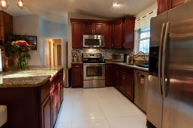 Foto del edificio - 1804 Westridge Dr