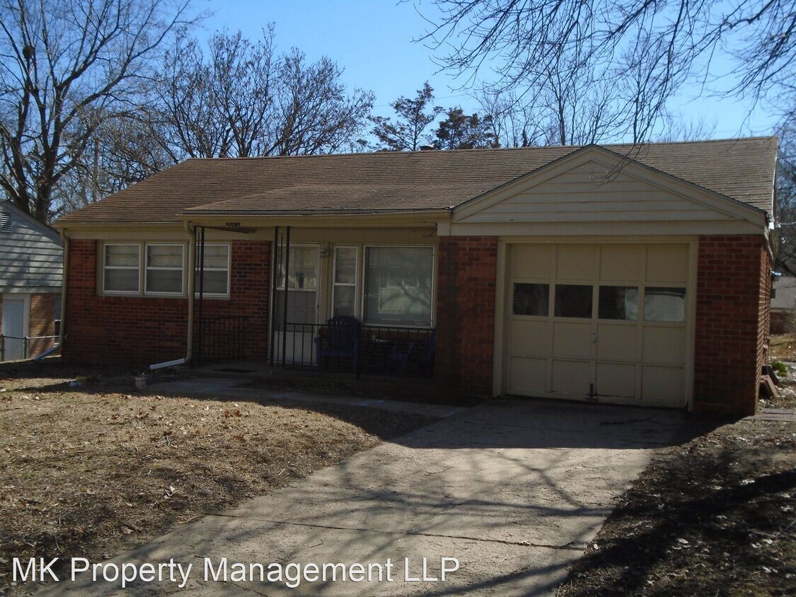 Primary Photo - 2 br, 1 bath House - 2071 Tecumseh