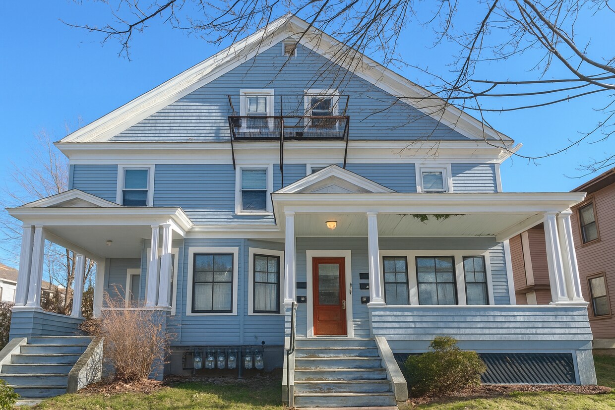 Frente del edificio - 57 Bartlett Ave