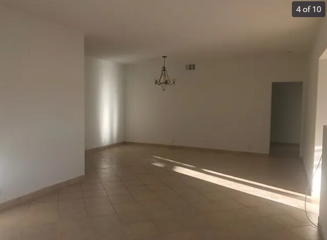 Foto del edificio - 17719 Robusta Dr
