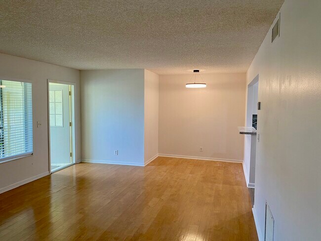 Foto del edificio - 4709 Sable Pine Cir